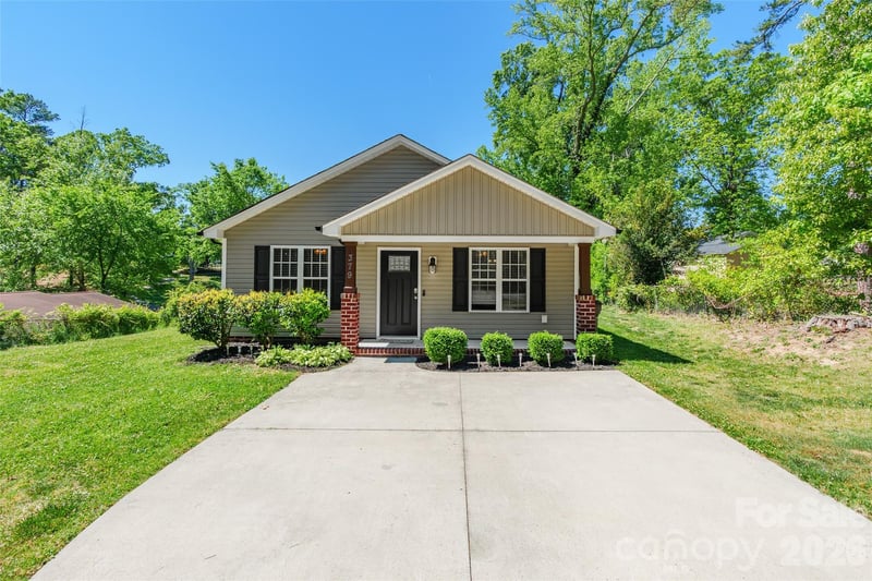 379 Maiden, Concord, NC - 3 beds, 2 baths, 1,115 sqft - $285,000
