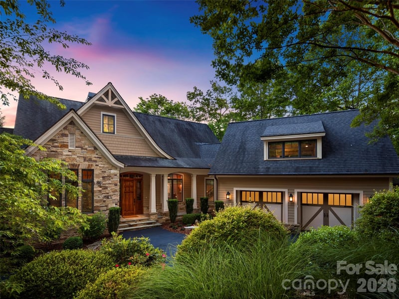 171 Walnut Valley Parkway, Arden, NC - 4 beds, 4.5 baths, 4,759 sqft - $2,595,000