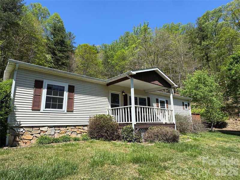 942 Fisher Branch Road, Marshall, NC - 3 beds, 2 baths, 1,568 sqft - $324,900