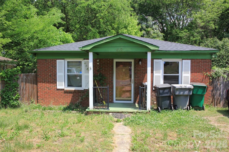612 Miller, Charlotte, NC - 2 beds, 1 bath, 702 sqft - $240,000