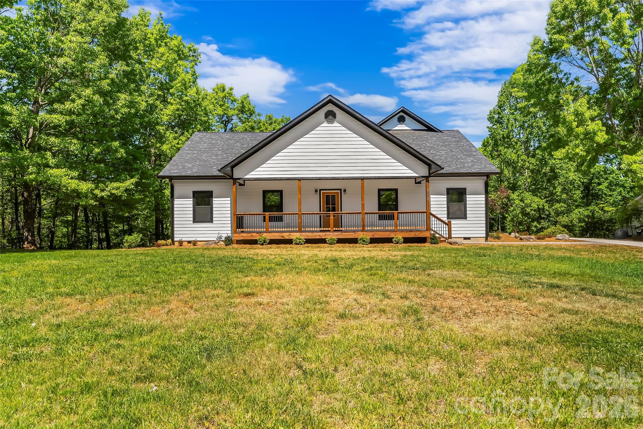 438 Plantation Drive, Marion, NC. property listing photo