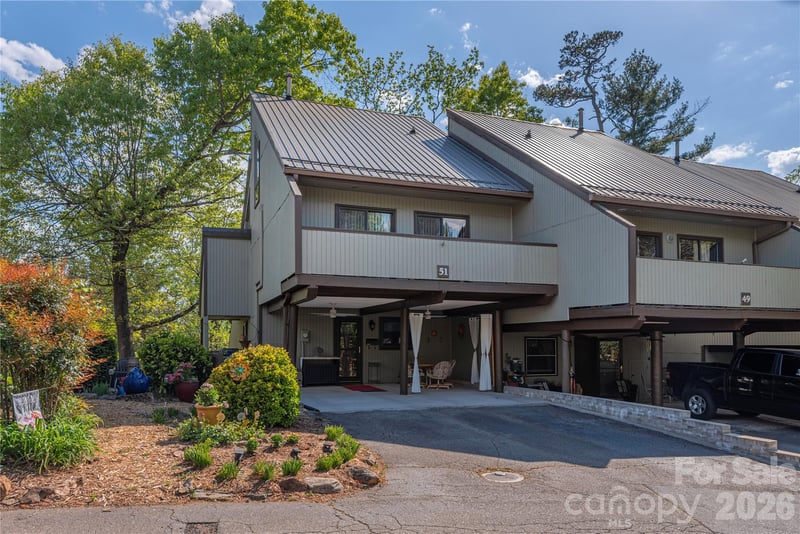 51 Maple Ridge Lane, Asheville, NC - 3 beds, 2.5 baths, 1,675 sqft - $449,900
