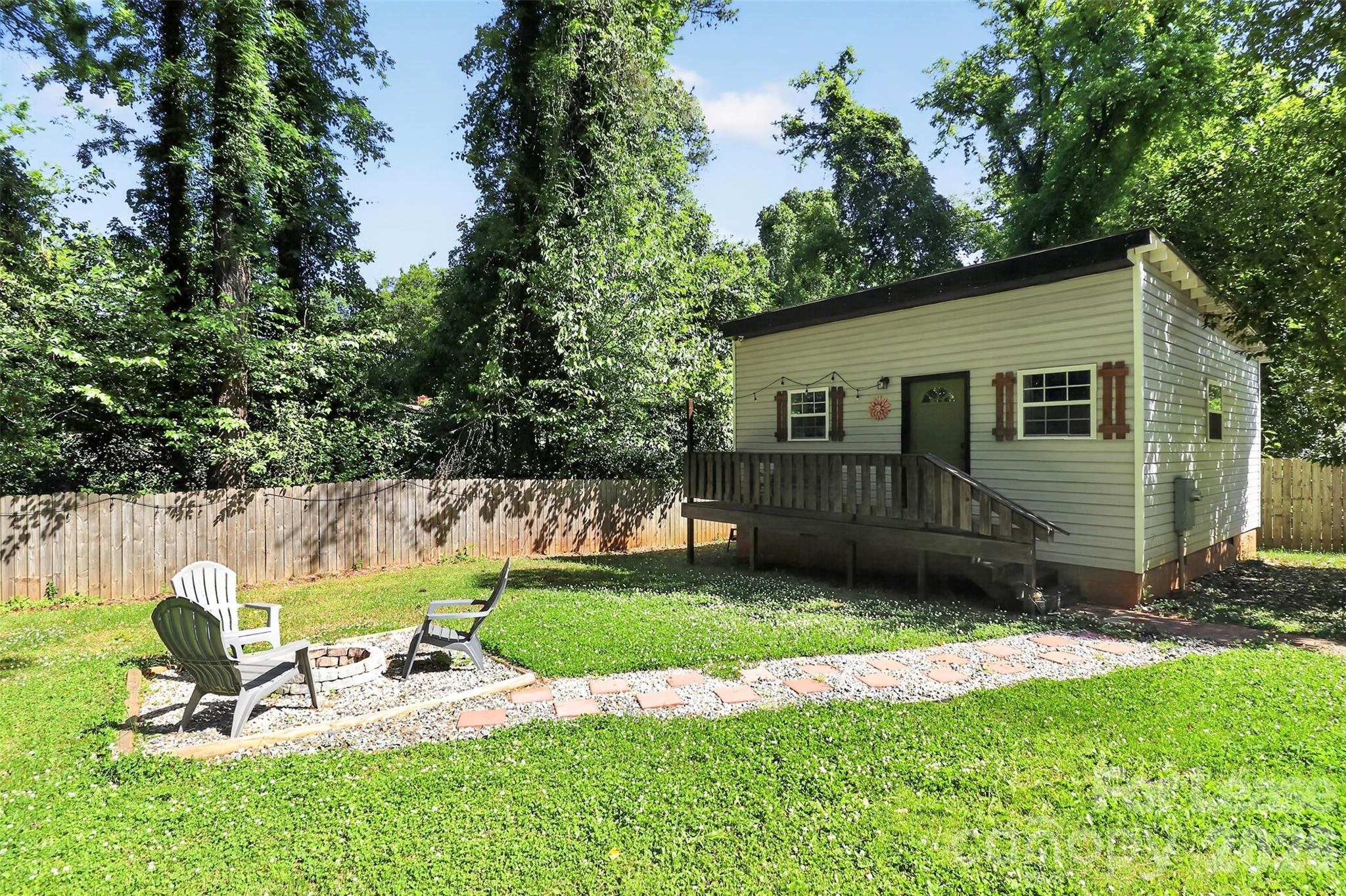 1954 Garibaldi Avenue, Charlotte, NC. property listing photo
