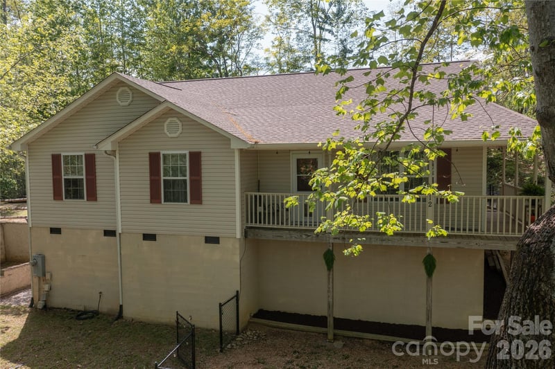 12 Hutchinson Woods, Fletcher, NC - 3 beds, 2 baths, 1,927 sqft - $430,900