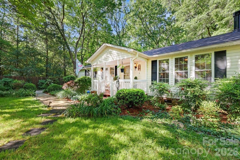 10112 Idlewild, Matthews, NC - 4 beds, 2 baths, 1,842 sqft - $695,000