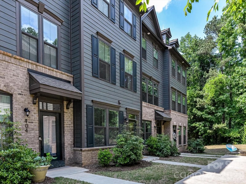 408 Tristram, Charlotte, NC - 3 beds, 4 baths, 1,610 sqft - $450,000