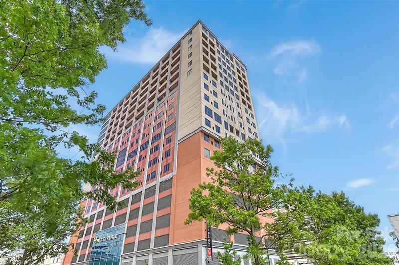 222 S Caldwell Street Apt 1501, Charlotte, NC - 2 beds, 2 baths, 1,796 sqft - $599,999