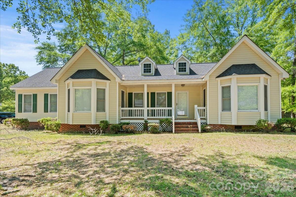 570 Coach Road, Cheraw, SC — property listing photo