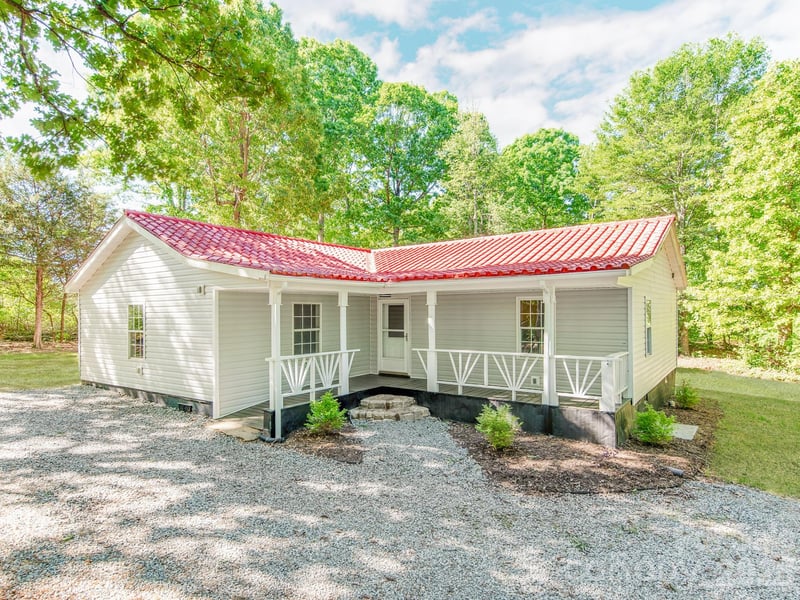 2124 Shoal Road, Lincolnton, NC - 2 beds, 2 baths, 1,518 sqft - $239,900
