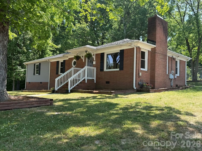 704 Dogwood, Lincolnton, NC - 4 beds, 2 baths, 1,552 sqft - $340,000