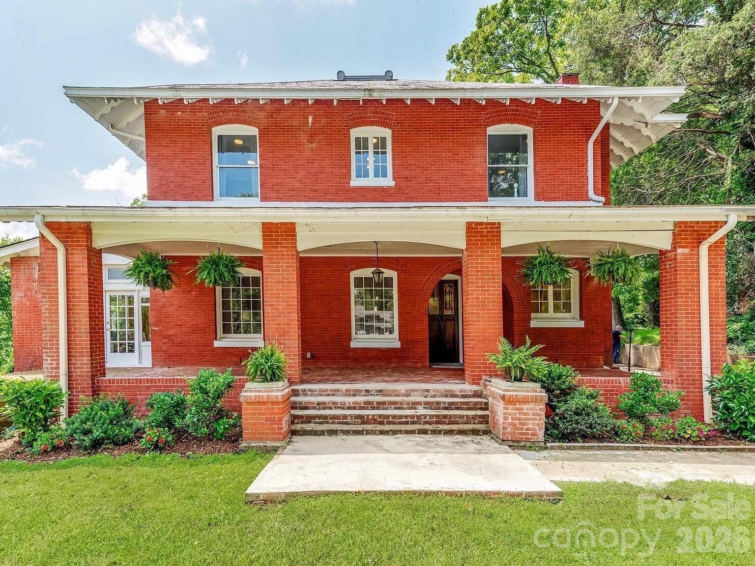 128 W End Street, Chester, SC. property listing photo