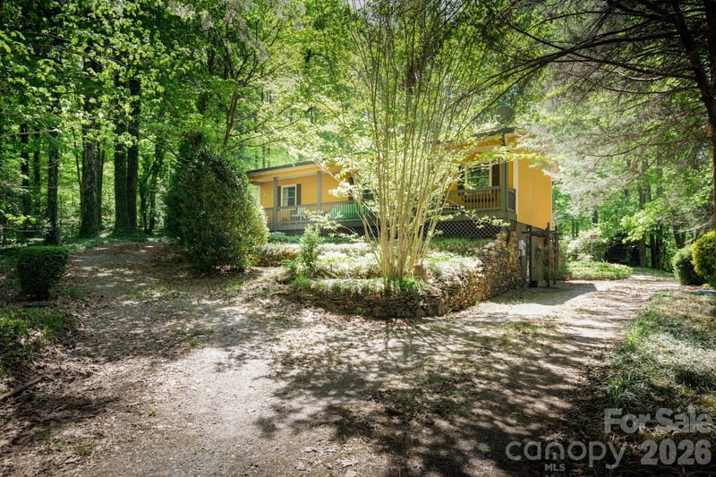 3489 Wilfong, Newton, NC - 2 beds, 3 baths, 1,010 sqft - $240,000