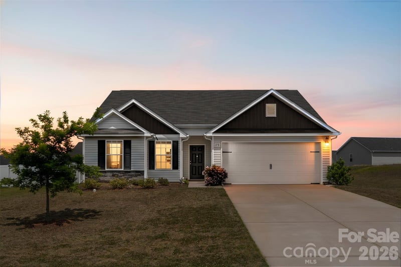 179 Rosedale Street, Kings Mountain, NC - 3 beds, 2 baths, 1,506 sqft - $299,900
