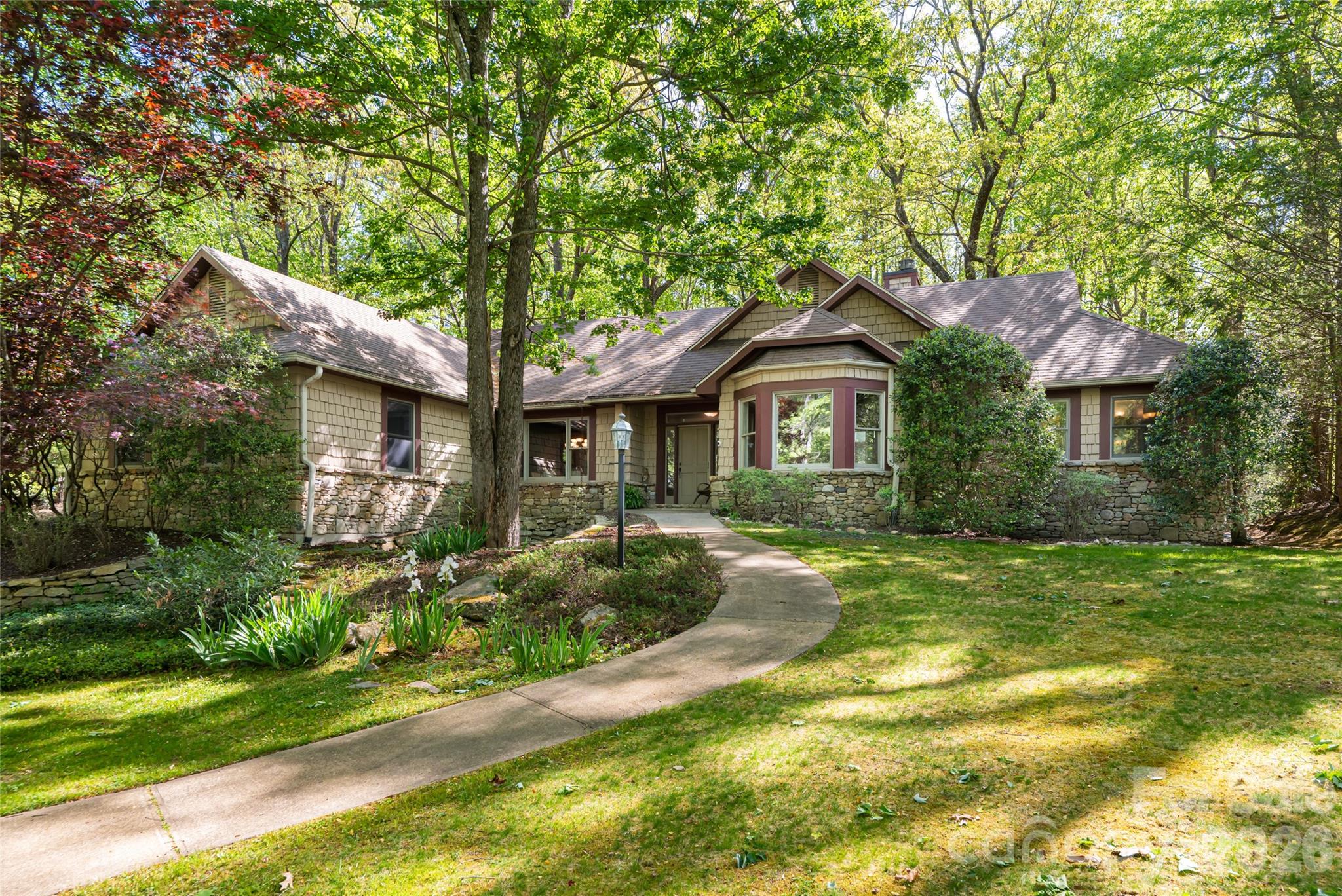109 Little Cherokee Ridge, Hendersonville, NC — property listing photo
