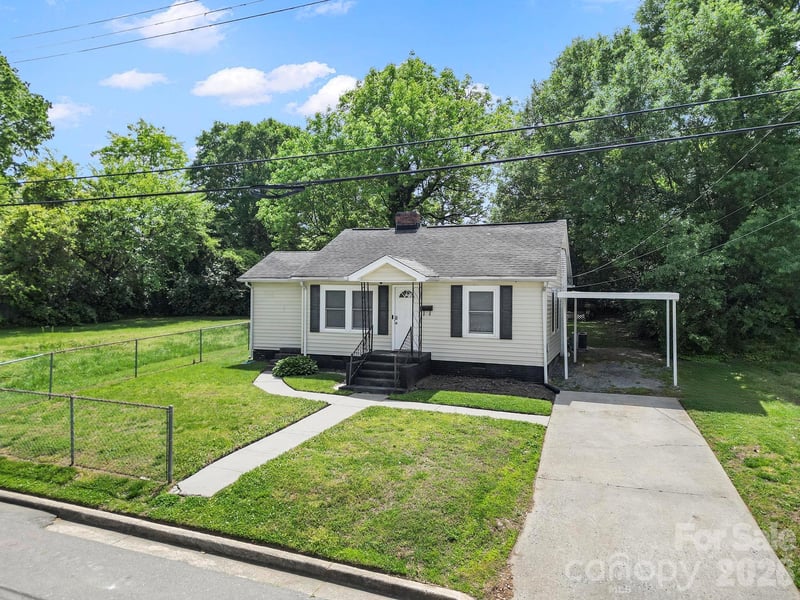311 Todd Street, Belmont, NC - 2 beds, 2 baths, 873 sqft - $260,000