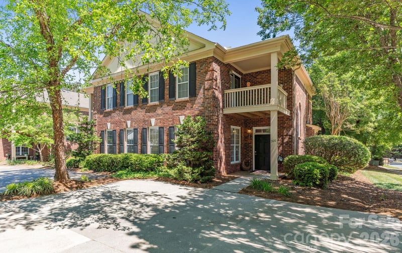 300 Armour 4, Davidson, NC - 3 beds, 3 baths, 1,736 sqft - $500,000