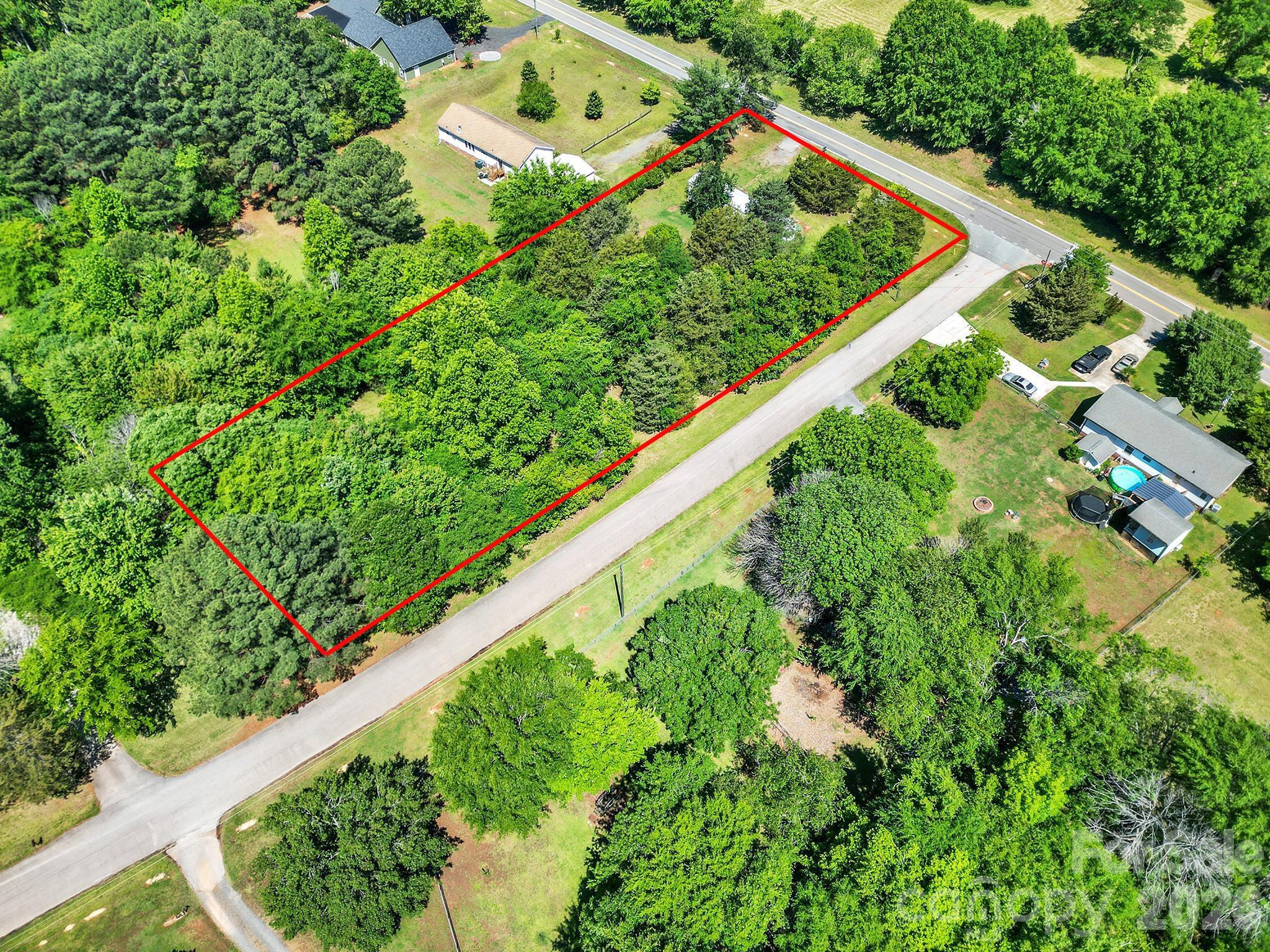 6067 Lake Wylie Road, Lake Wylie, SC. property listing photo
