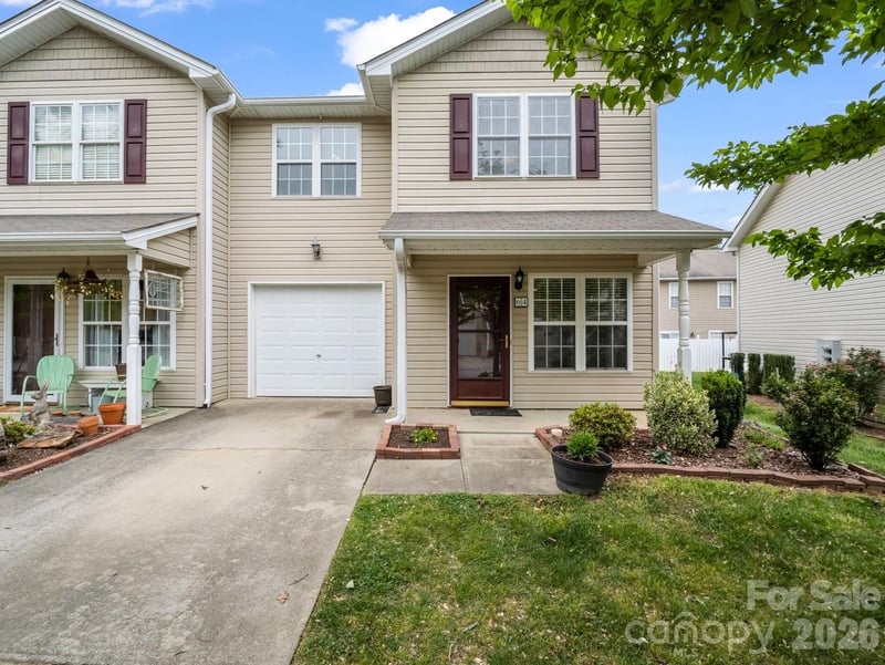 64 Lanceford Circle, Fletcher, NC - 3 beds, 3 baths, 1,296 sqft - $299,000