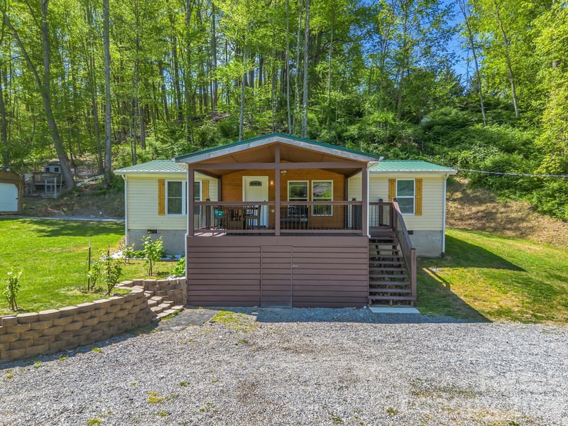 285 Dix Creek No 1 Road, Leicester, NC - 3 beds, 2 baths, 1,225 sqft - $324,000