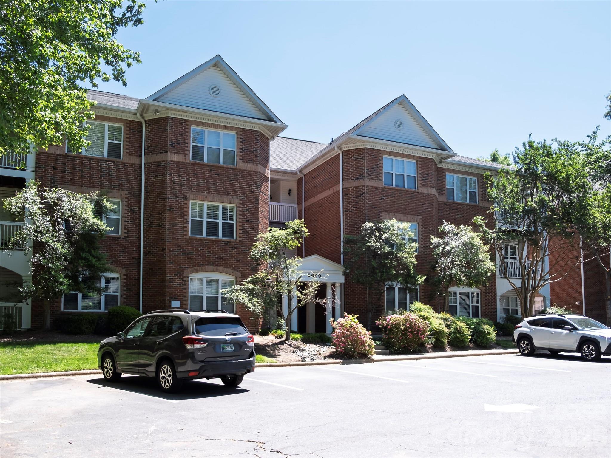 5609 Fairview Road, Charlotte, NC. property listing photo