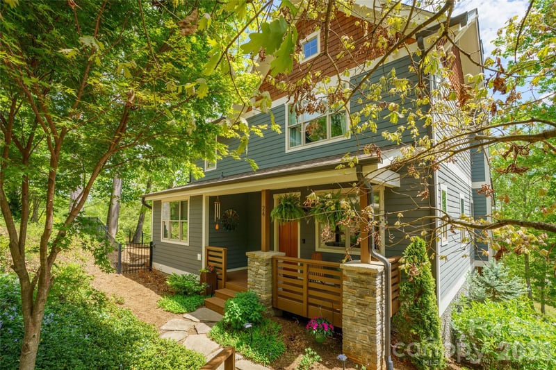 24 Acadia, Asheville, NC - 3 beds, 3 baths, 2,645 sqft - $920,000