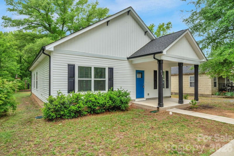 211 Baker Street, Rock Hill, SC - 3 beds, 2 baths, 1,337 sqft - $249,900