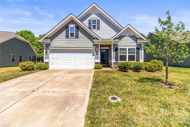 1415 Troon Drive, Salisbury, NC - 3 beds, 2.5 baths, 2,143 sqft - $300,000