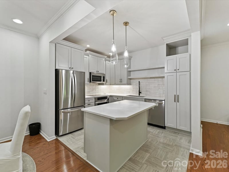 1014 Queens Road D, Charlotte, NC - 2 beds, 2 baths, 1,070 sqft - $400,000