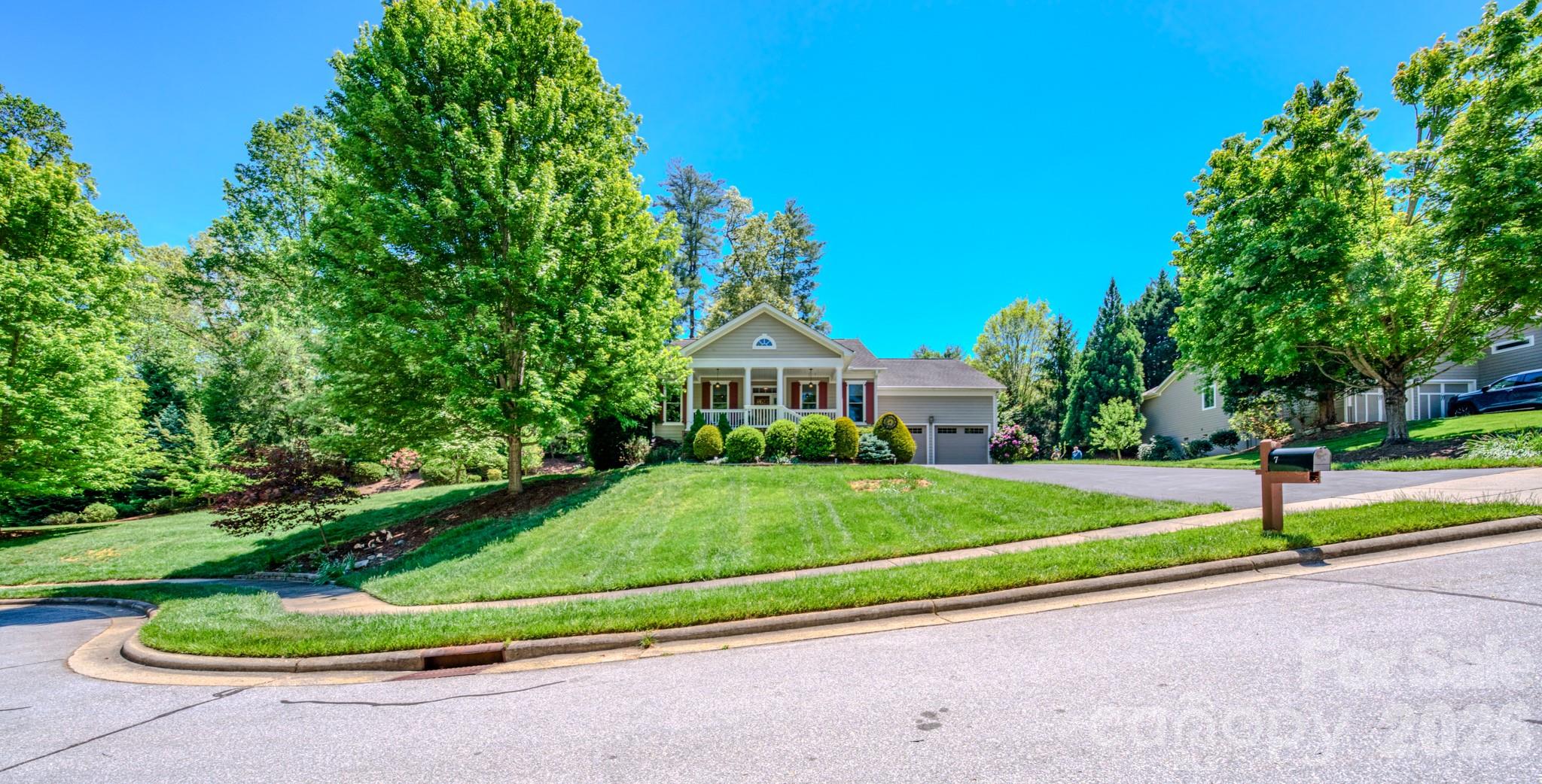 7 Magic Sam Court, Biltmore Lake, NC. property listing photo
