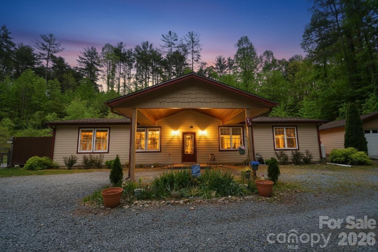 945 N Country Club Road, Brevard, NC. property listing photo