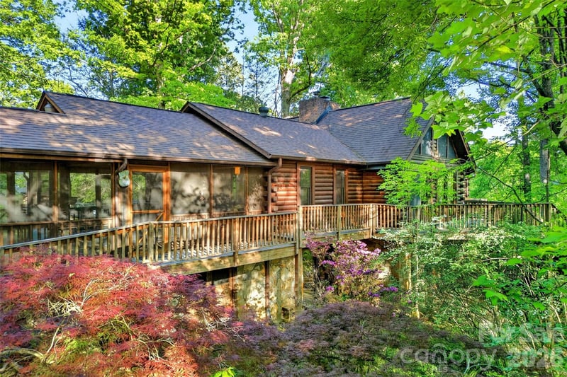 221 Hammer Hollow Drive, Marion, NC - 3 beds, 3 baths, 2,333 sqft - $539,000