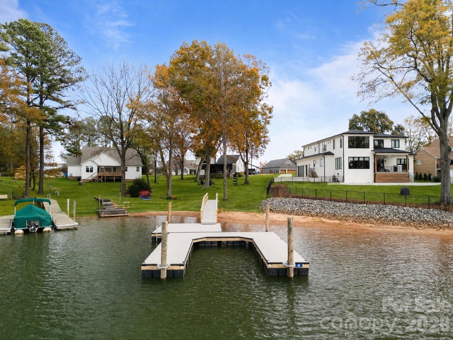 240 Shoreline Loop, Mooresville, NC. property listing photo