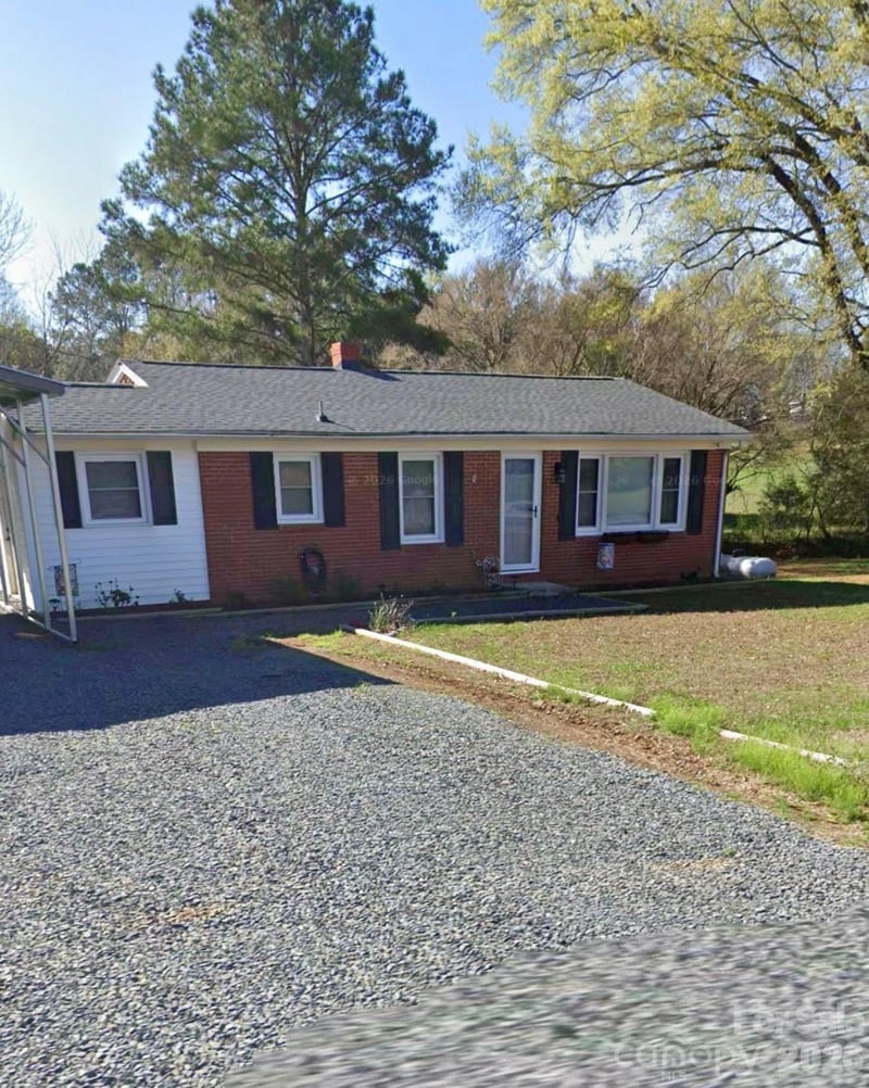 40582 Old Cottonville, Norwood, NC - 2 beds, 1 bath, 864 sqft - $214,999