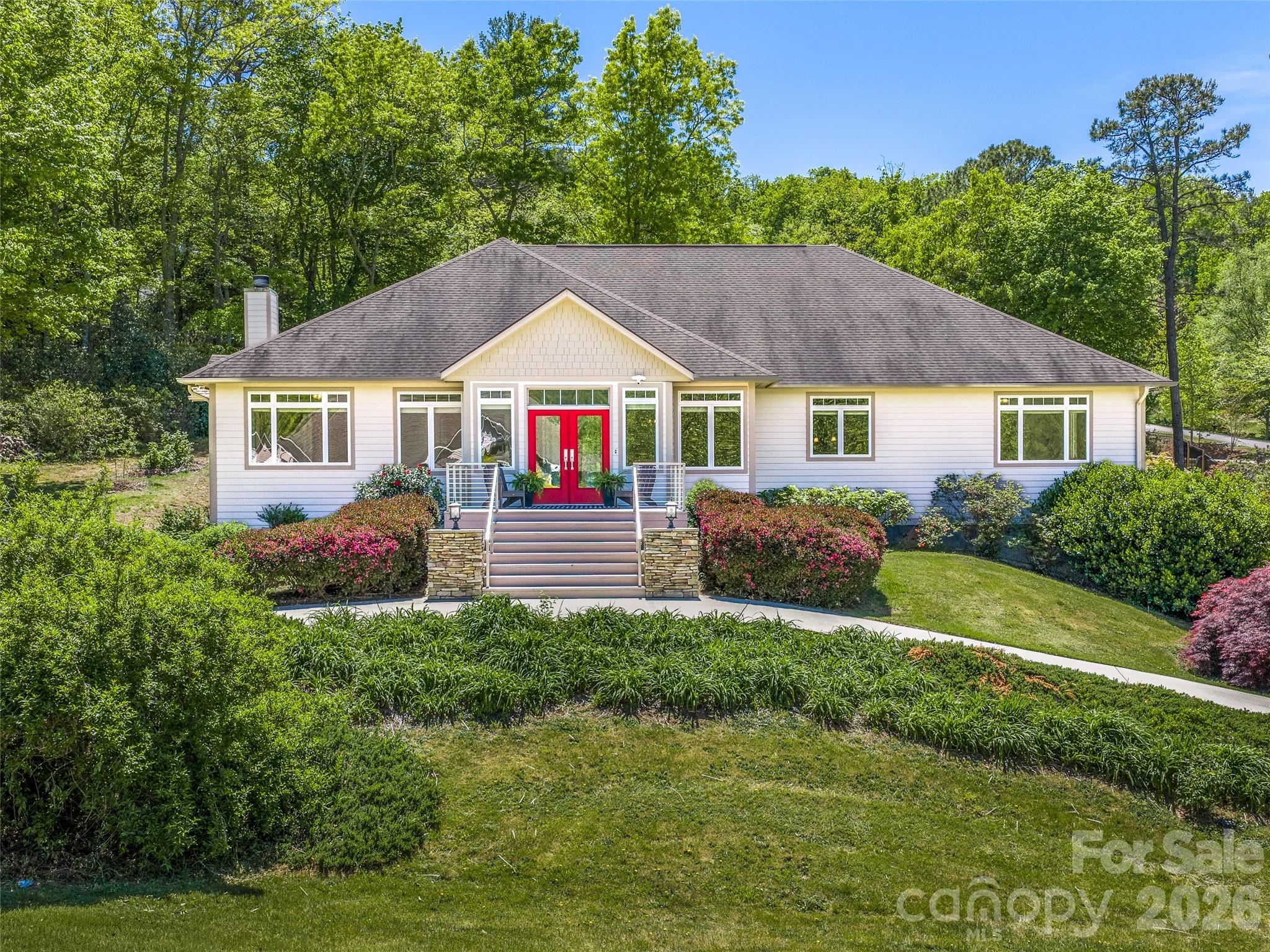 16 Chickadee Lane, Fairview, NC. property listing photo