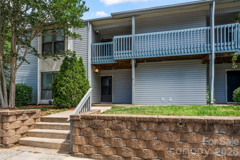 11066 Harrowfield Road, Charlotte, NC - 2 beds, 2 baths, 974 sqft - $190,000