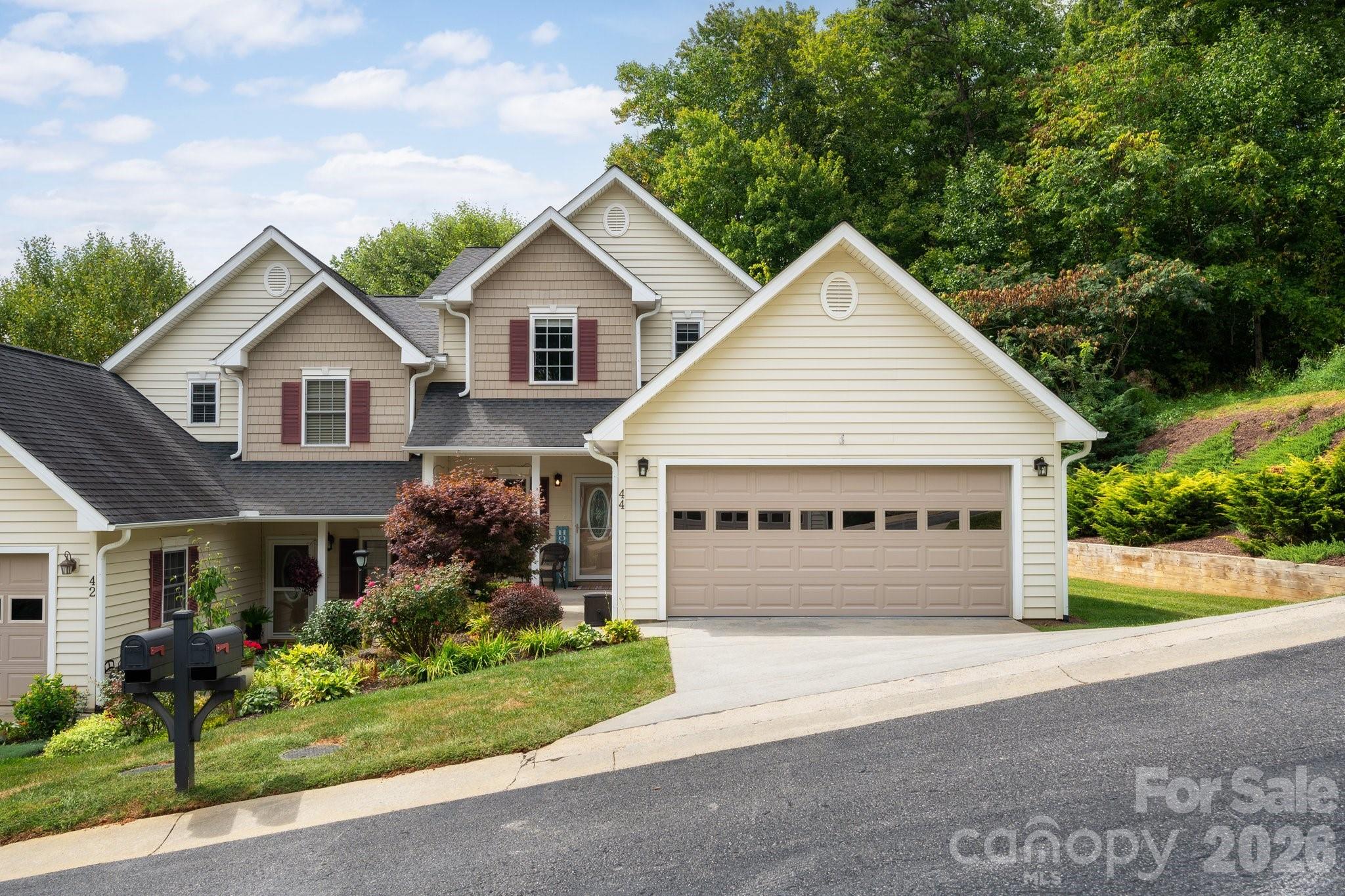 44 Viera, Swannanoa, NC. property listing photo
