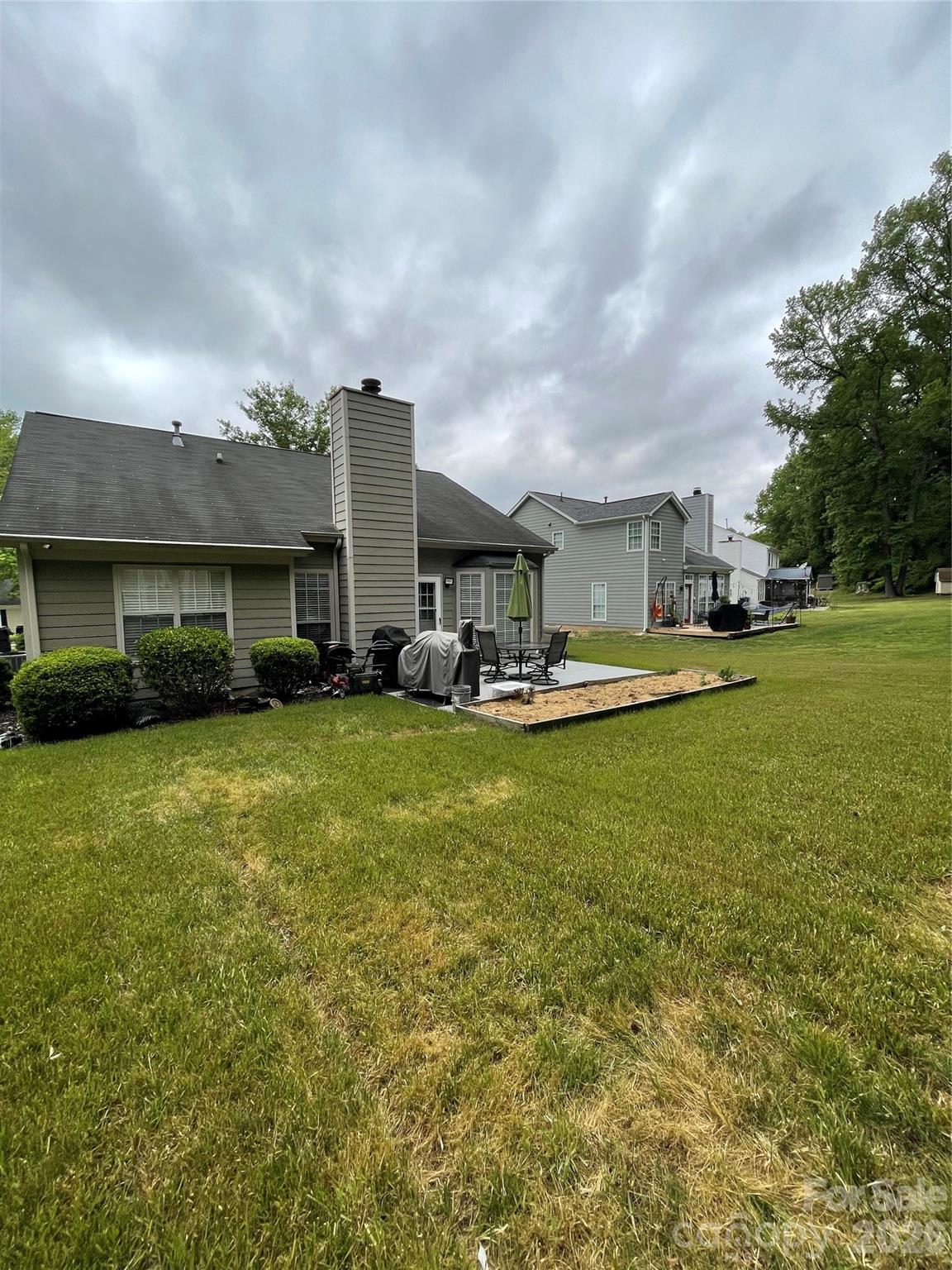 3102 Mintleaf, Charlotte, NC — property listing photo 1