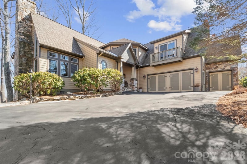 456 Spring House Drive, Burnsville, NC - 3 beds, 3.5 baths, 2,903 sqft - $1,375,000