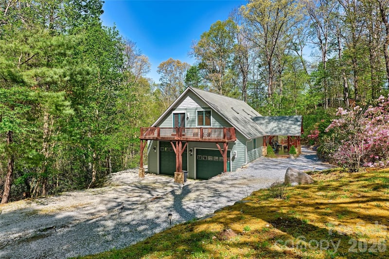 178 Whetstone Gap Road, Lake Toxaway, NC - 2 beds, 2 baths, 1,701 sqft - $539,900