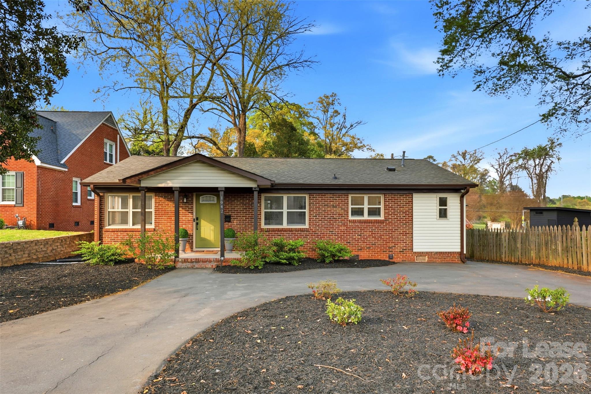1642 Washington, Charlotte, NC. property listing photo