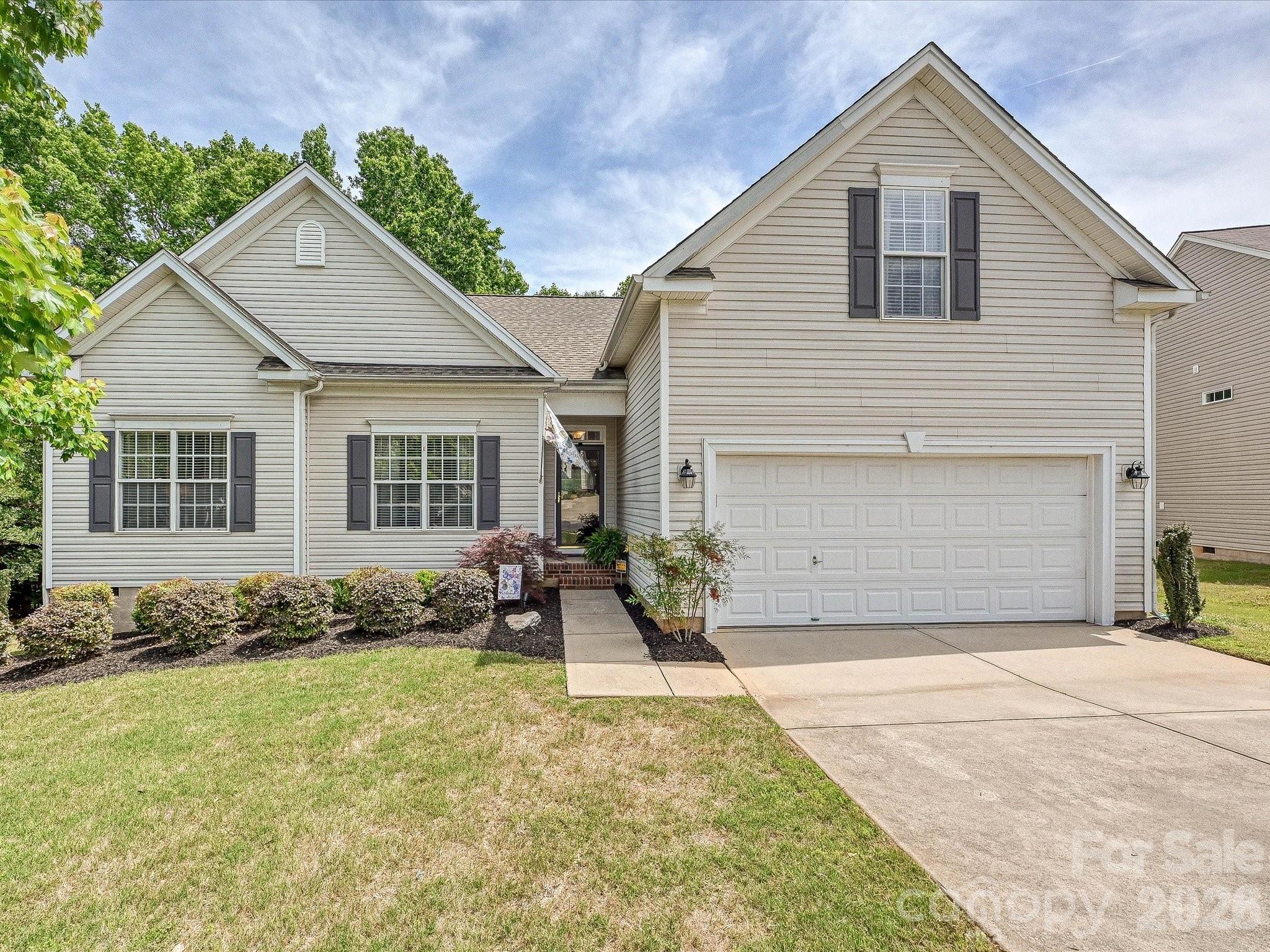 10234 Tintinhull Drive, Fort Mill, SC — property listing photo