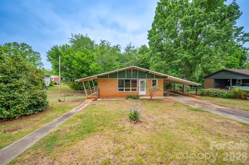 183 Seitz, Forest City, NC - 3 beds, 2 baths, 1,120 sqft - $125,000