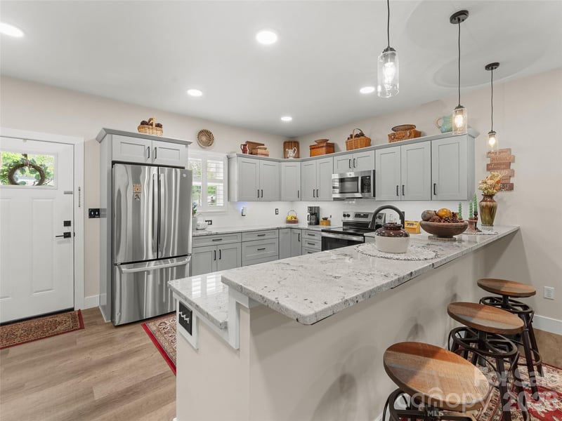 143 Carver Street Apt 13, Brevard, NC - 2 beds, 2 baths, 1,153 sqft - $315,000
