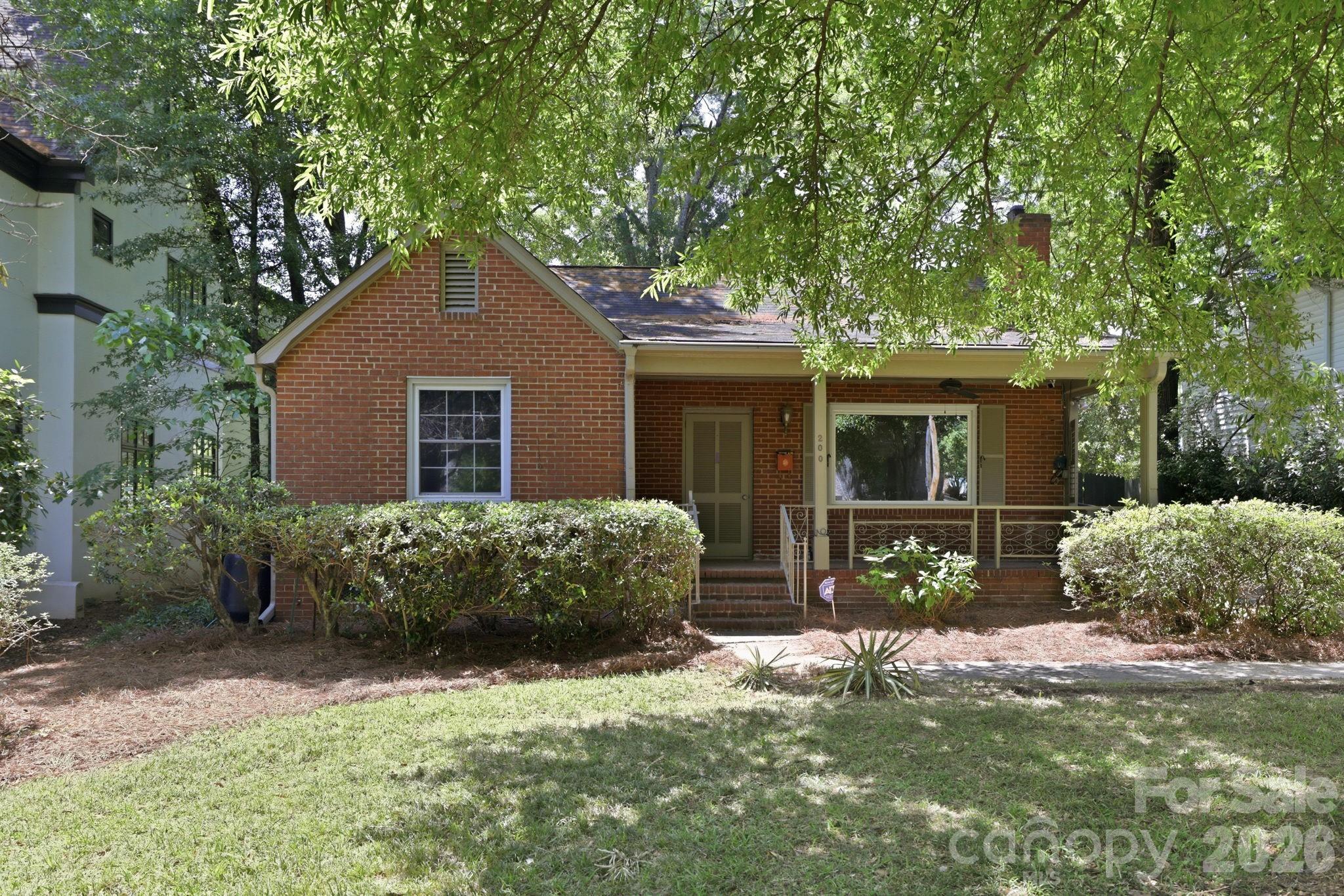 200 Altondale, Charlotte, NC — property listing photo 1