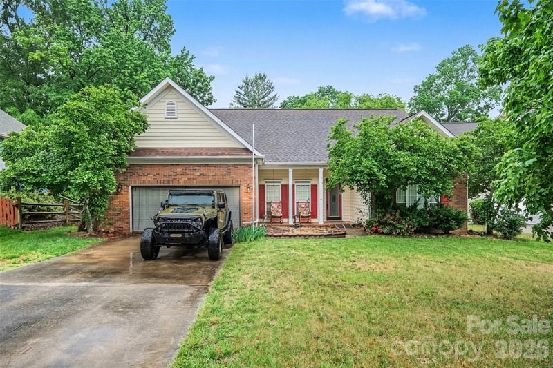 12310 Panthersville Drive, Charlotte, NC - 2 beds, 2 baths, 1,894 sqft - $369,900