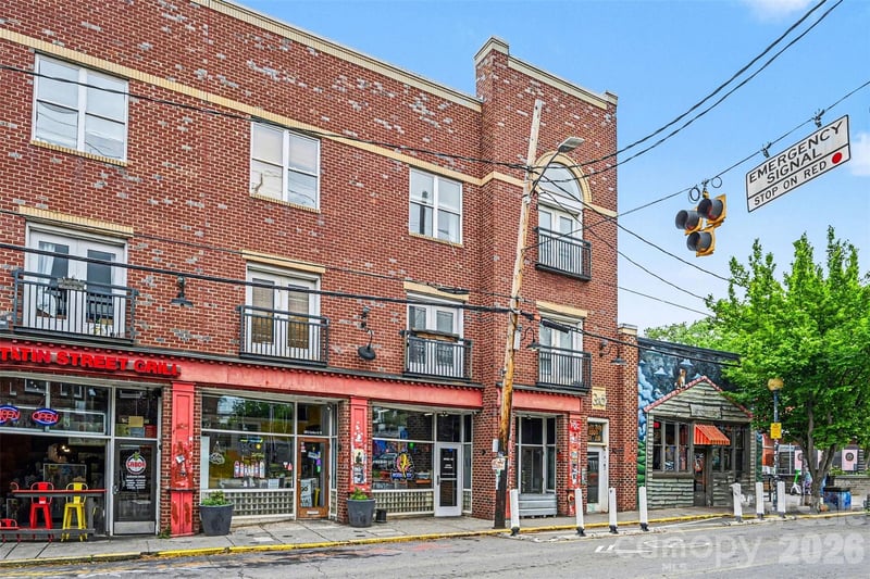 3205 N Davidson Street Apt 202, Charlotte, NC - 1 bed, 1 bath, 741 sqft - $266,999