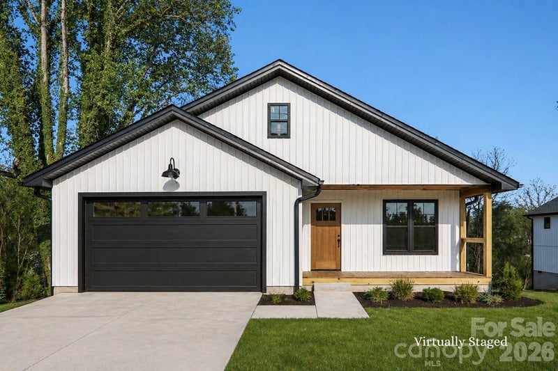 140 N Main Street, Mars Hill, NC - 3 beds, 2 baths, 1,600 sqft - $525,000