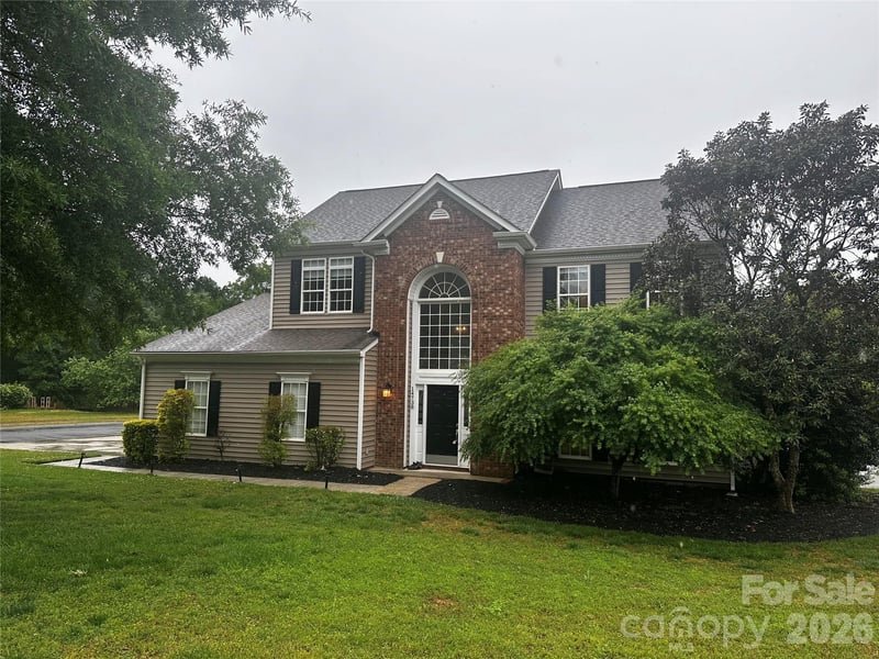 14738 Pomerol, Pineville, NC - 4 beds, 3 baths, 2,250 sqft - $525,000