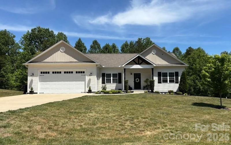 183 Falling Creek, Statesville, NC - 3 beds, 2 baths, 1,628 sqft - $390,000