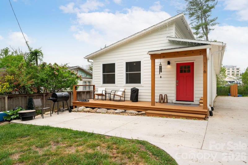 116 Arnold Road, Asheville, NC - 5 beds, 2,274 sqft - $559,000
